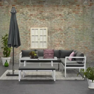 Outdoor Set | Blakes